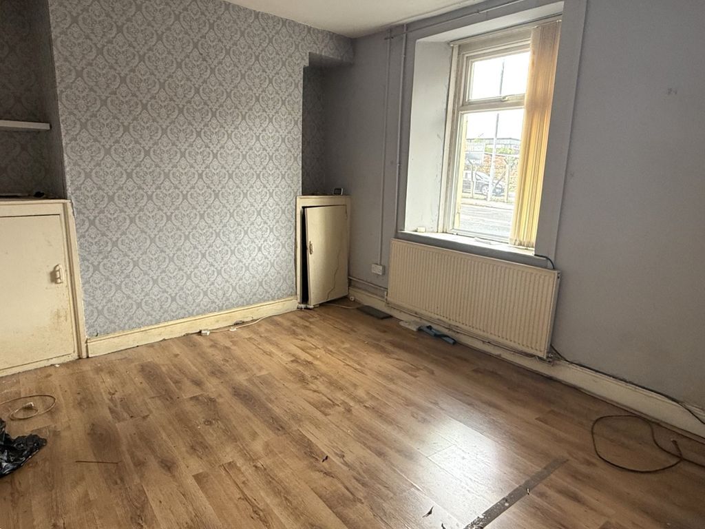 Property photo 2 of 9 Not Specified