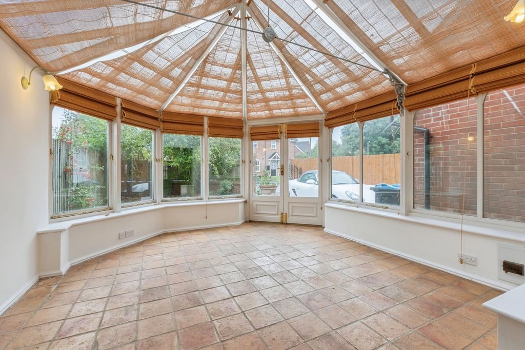 Property photo 2 of 18 Photo