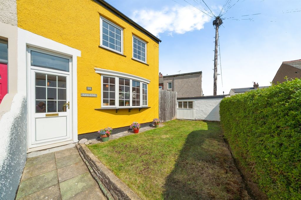 Property photo 2 of 19