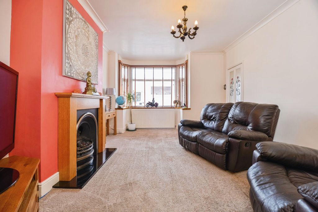 Property photo 3 of 15