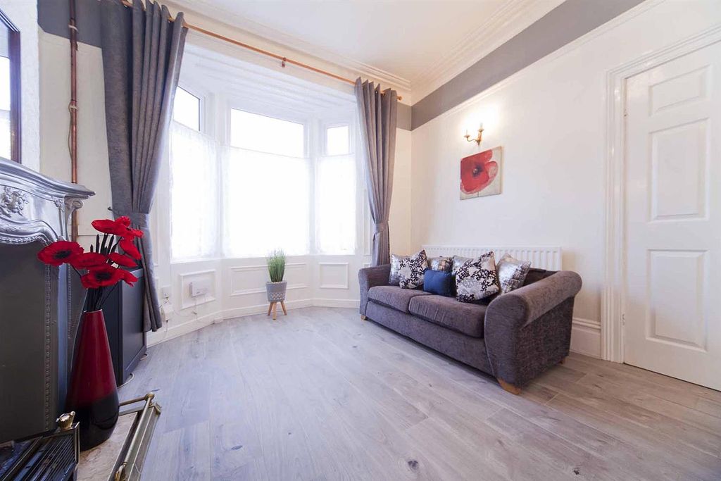 Property photo 3 of 23