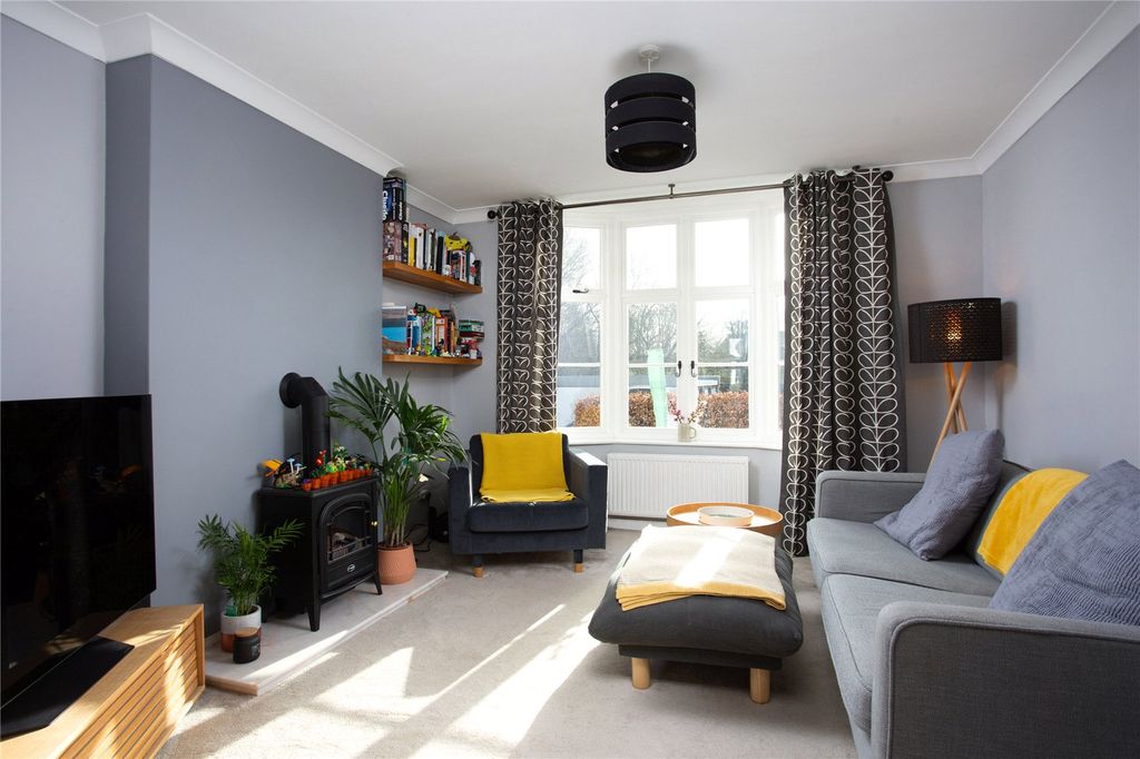 Property photo 2 of 12 Photo