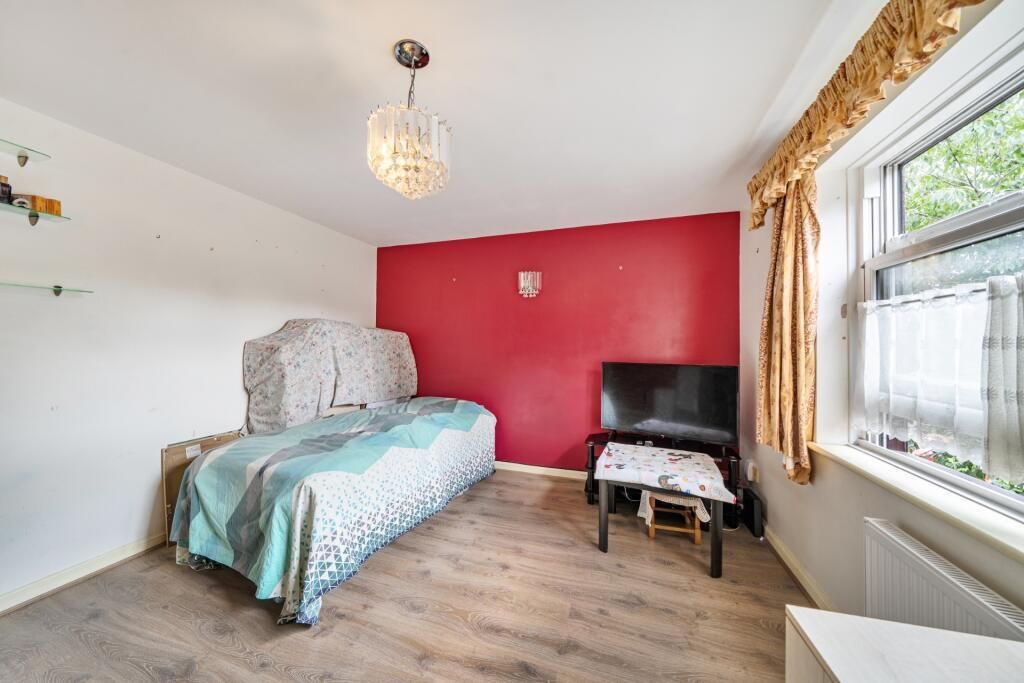 Property photo 3 of 7 2