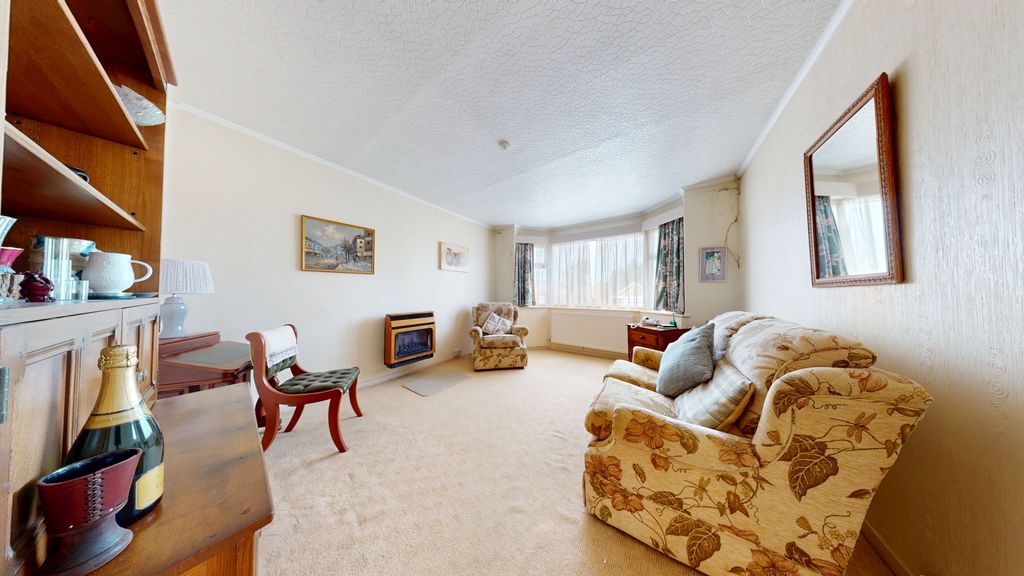 Property photo 3 of 13 Photo 9