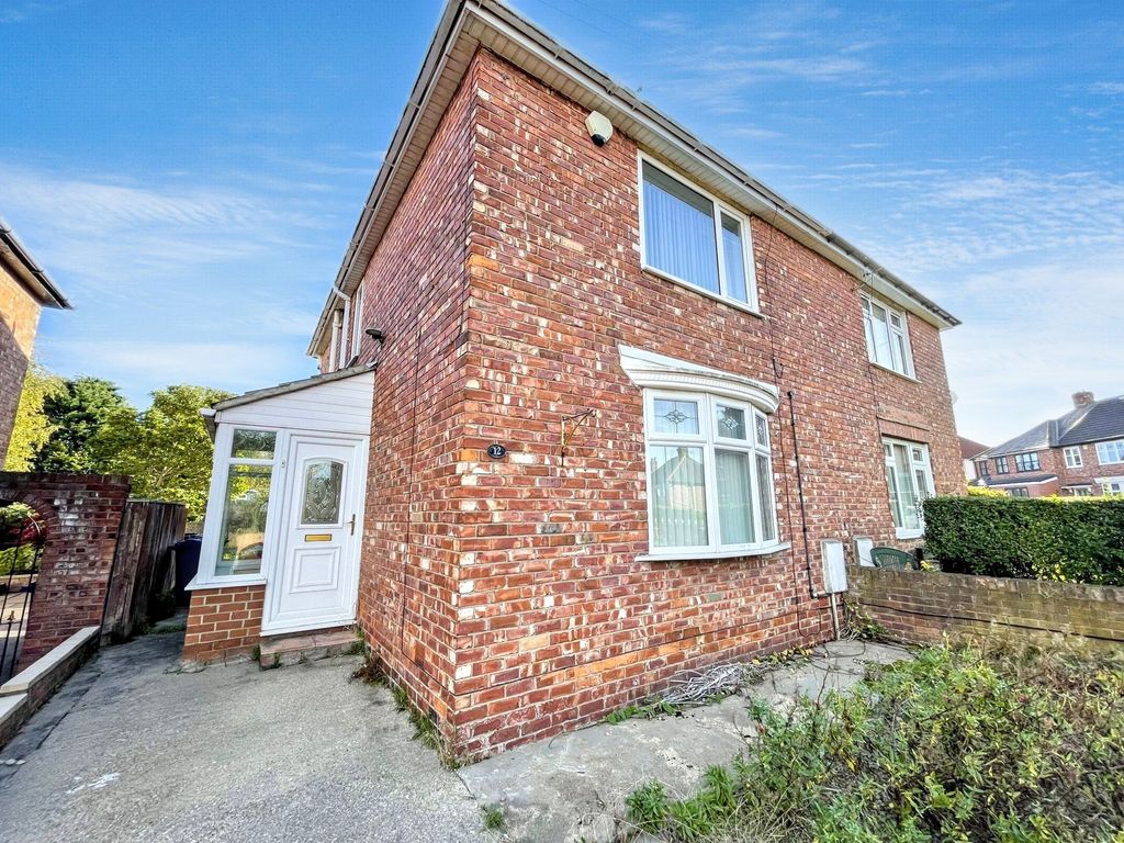 Property photo 1 of 12