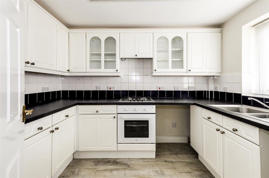 Property photo 2 of 14 Horn Book_7.Jpg