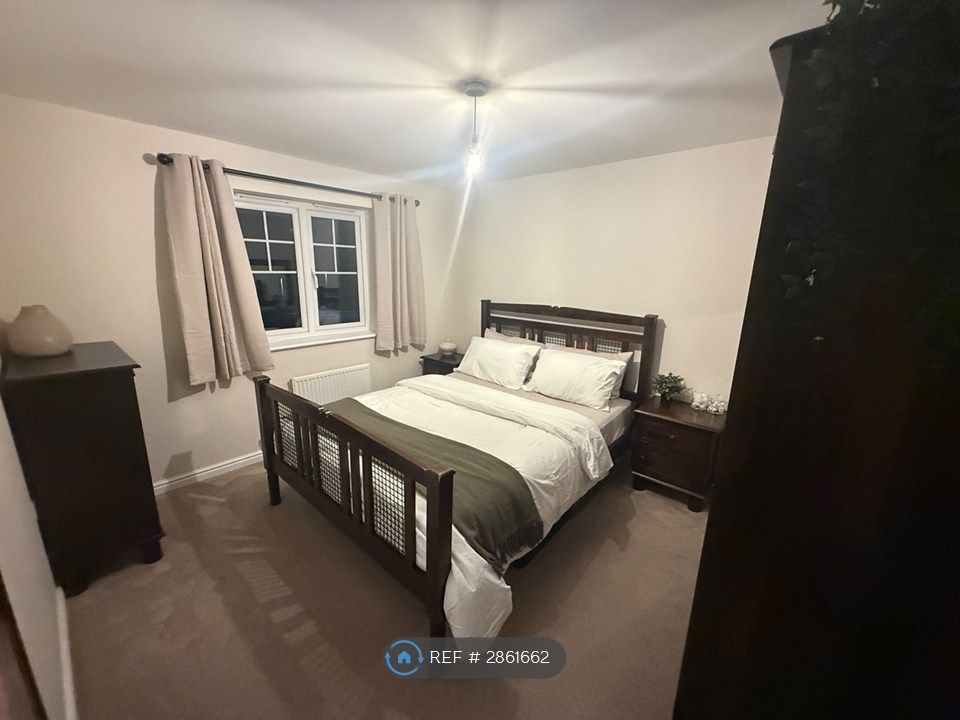 Property photo 1 of 2