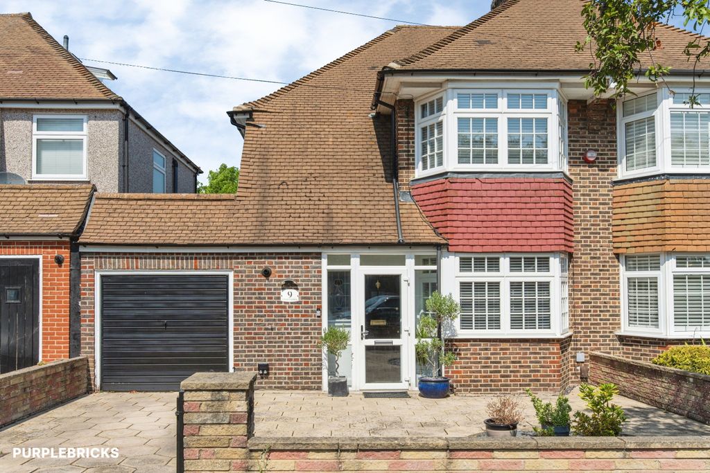 Property photo 1 of 20