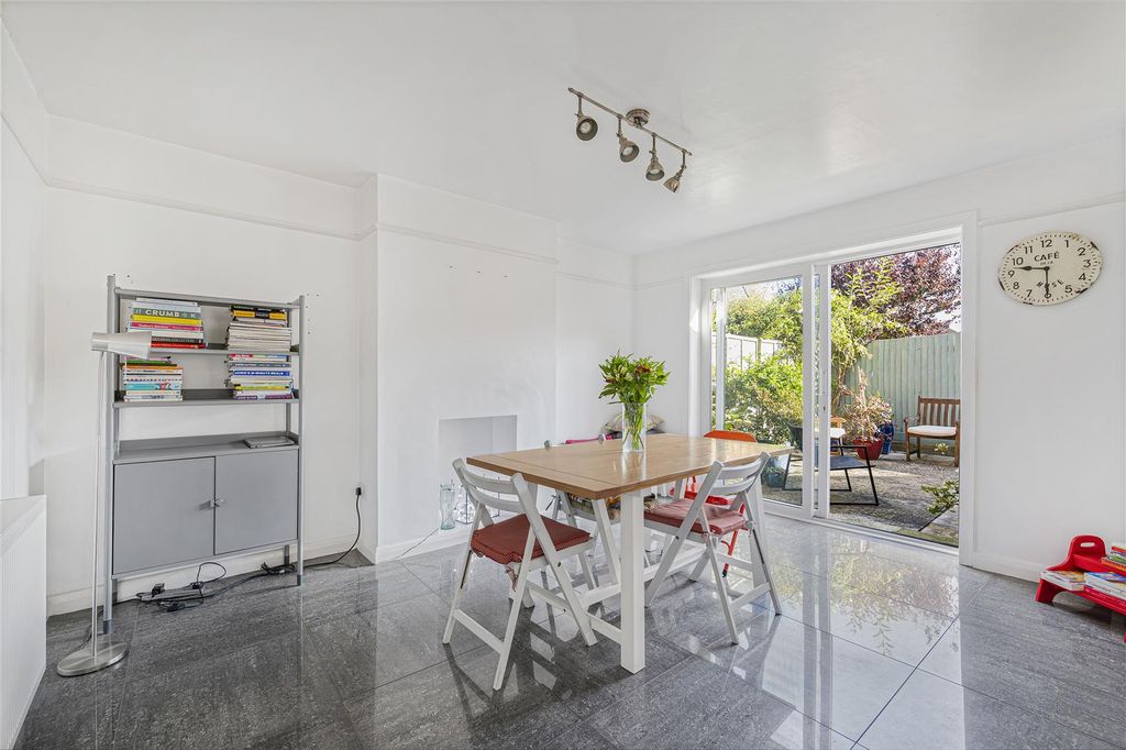 Property photo 2 of 18 Dining Area