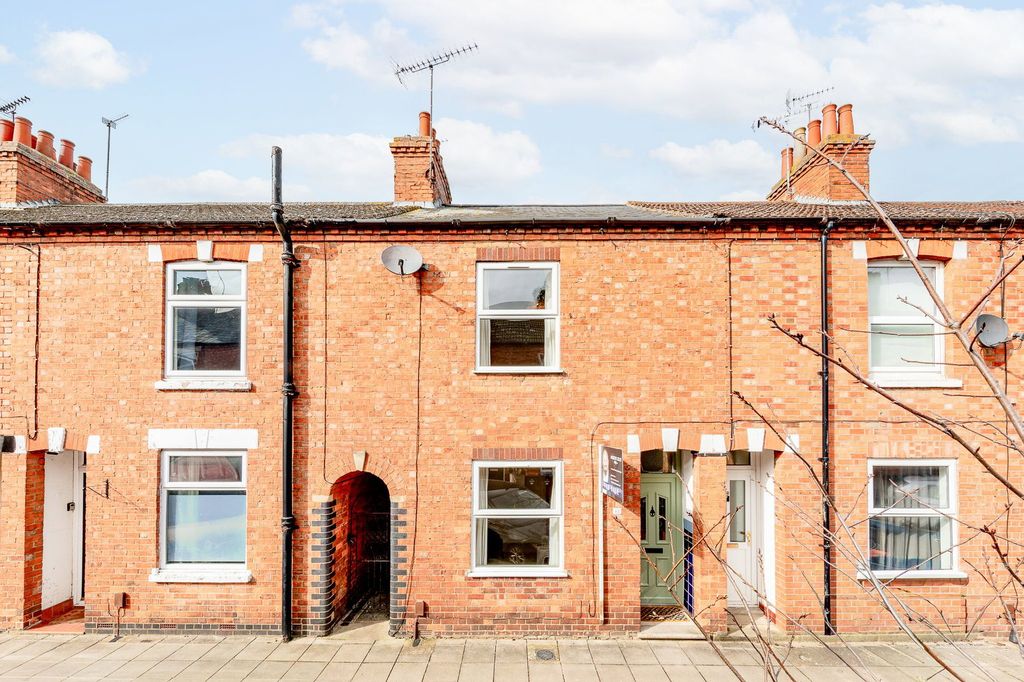 Property photo 1 of 26