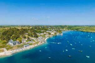 Property photo 2 of 18 Looe Bay Location