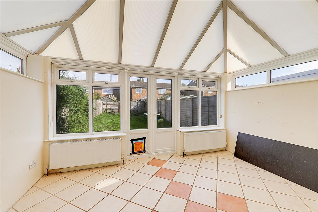 Property photo 3 of 10 Img_1428-Img_1430.Jpg