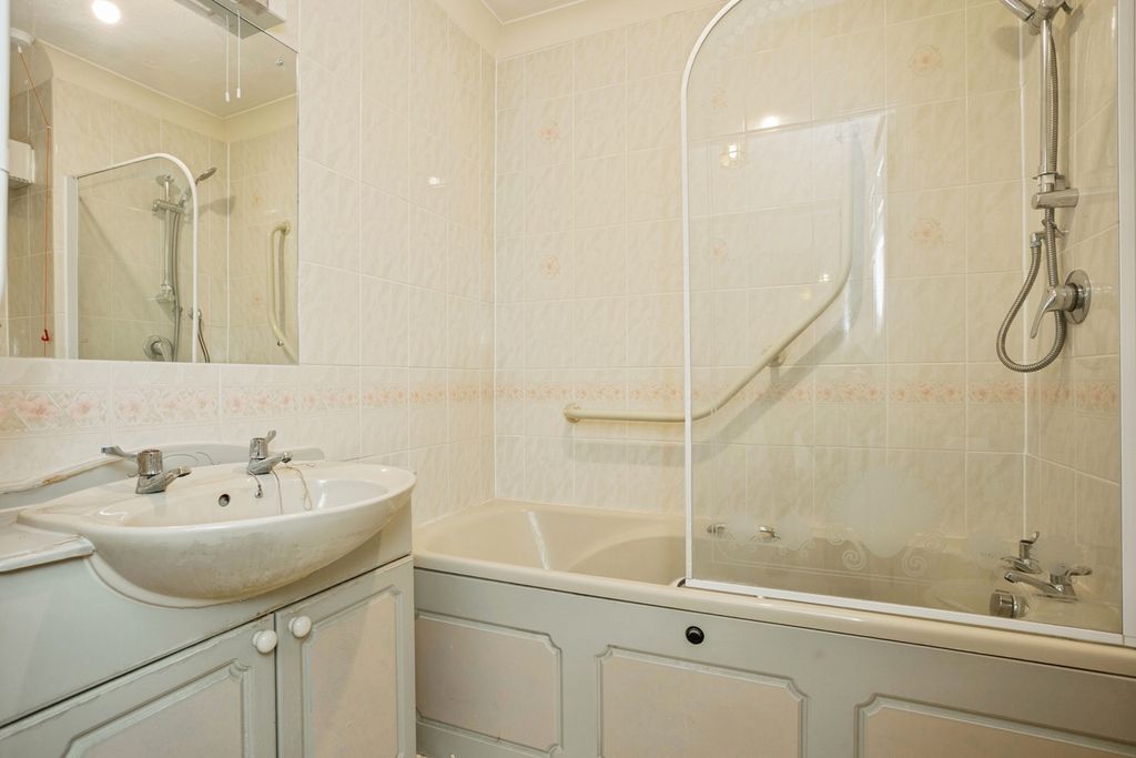 Property photo 2 of 18 Pbox-Img.Jpg