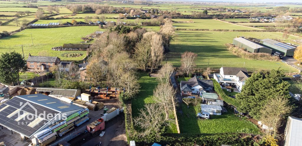 Property photo 3 of 11