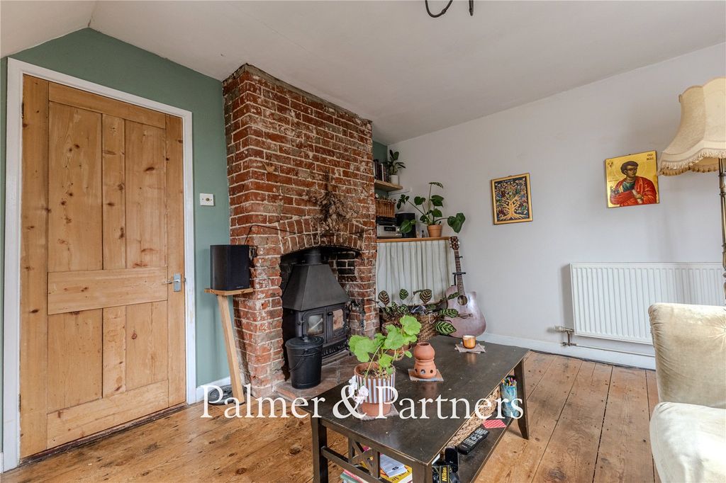 Property photo 2 of 19 Picture No. 05