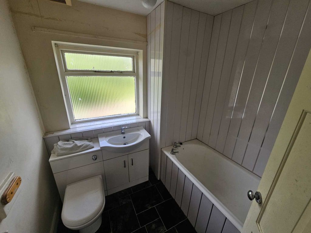 Property photo 3 of 3