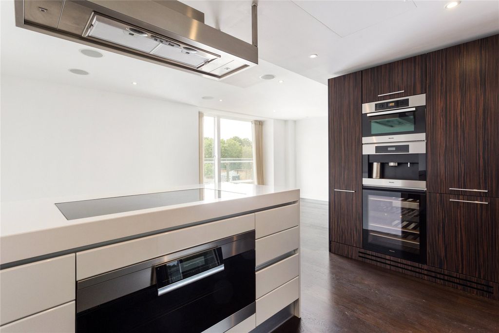 Property photo 2 of 8 Picture No. 05