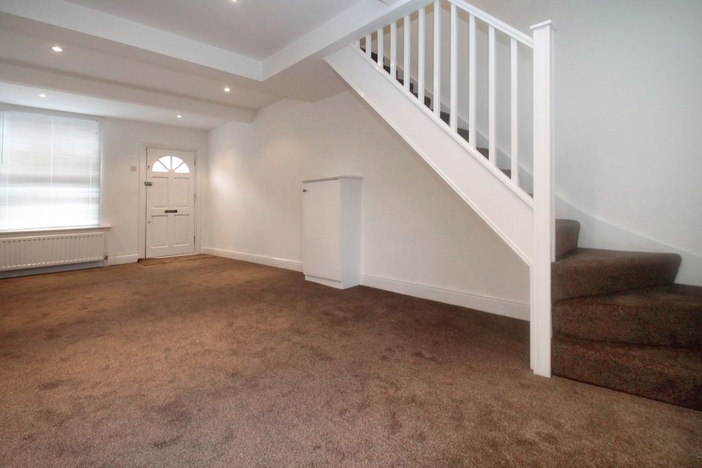 Property photo 2 of 13 Photo 8