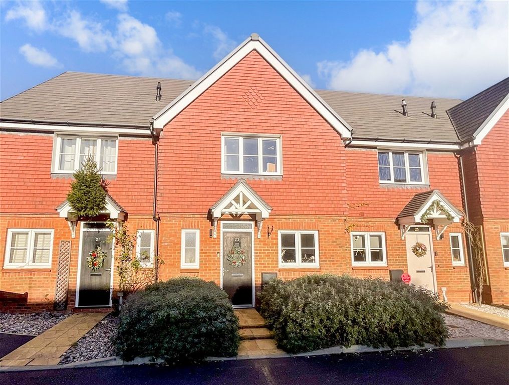 Property photo 1 of 9 Front