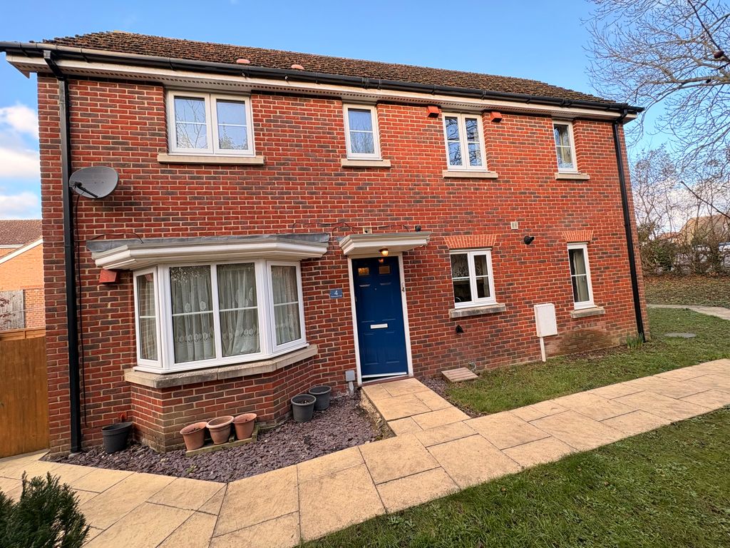 Property photo 1 of 16 Front