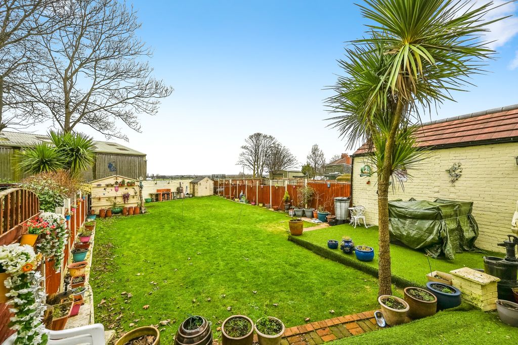 Property photo 2 of 17 Photography