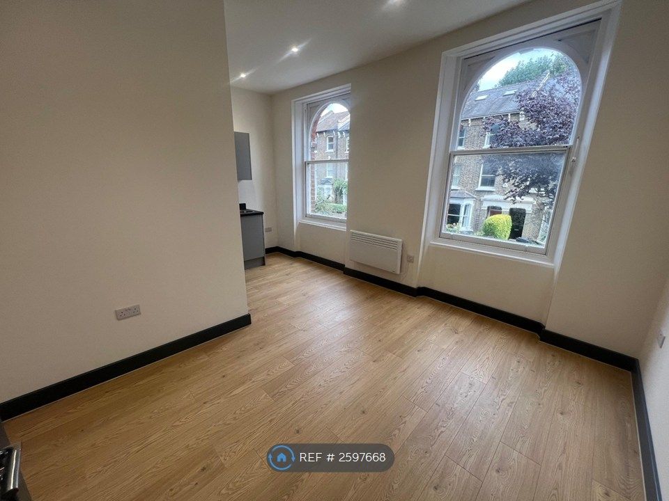 Property photo 1 of 4