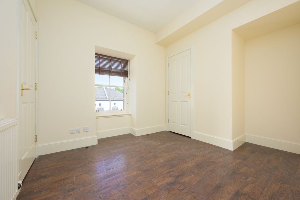 Additional image 20 of 3 bed flat for sale11 Craigflower House, Torryburn KY12