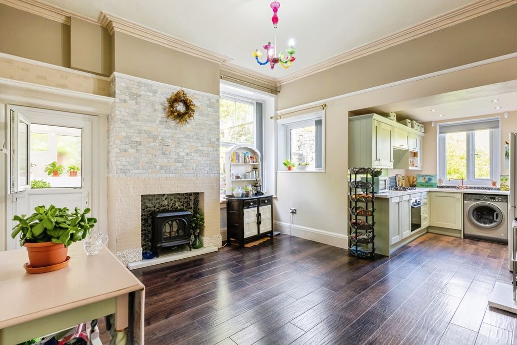 Property photo 3 of 17 Reception Room
