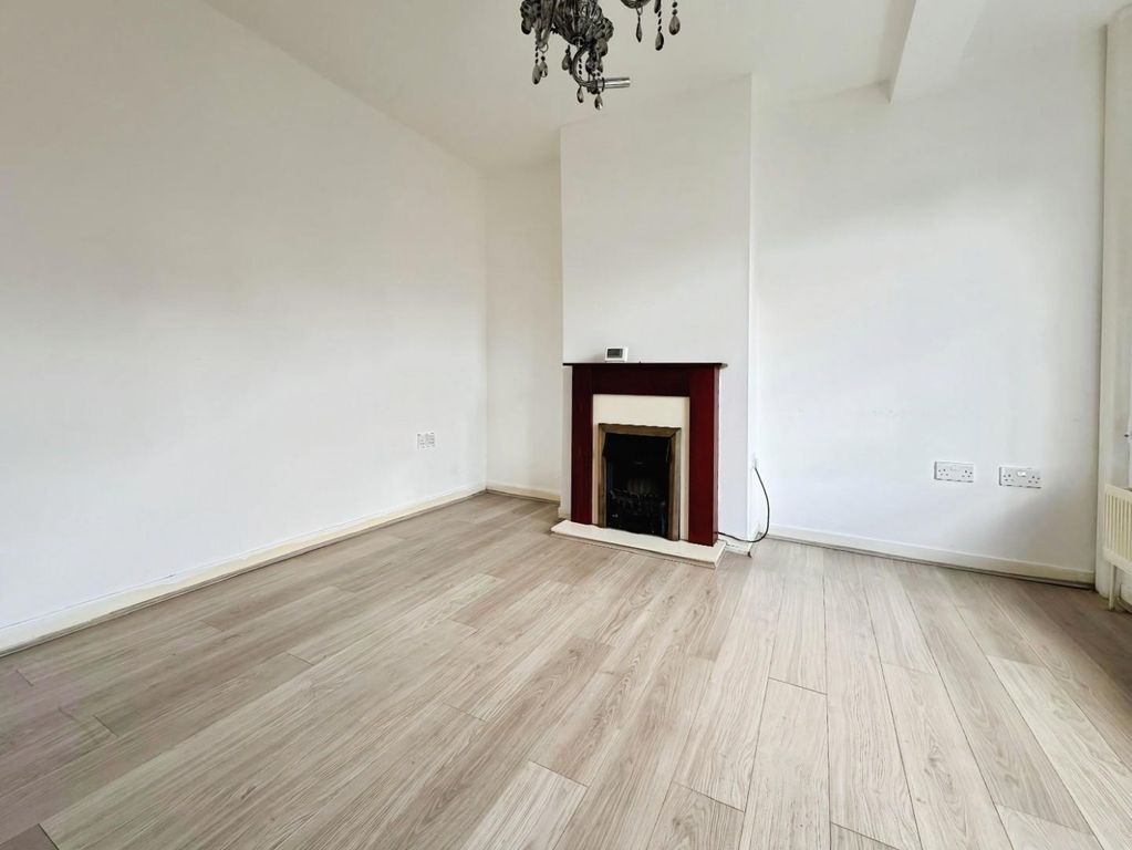 Property photo 2 of 14 253Dbbdb-Whatsapp 20Image 202026-04-13 20At 2013.1