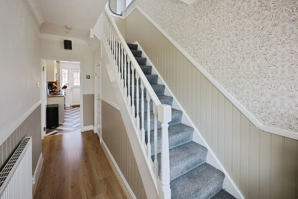 Property photo 2 of 15 Pbox-Img.Jpg