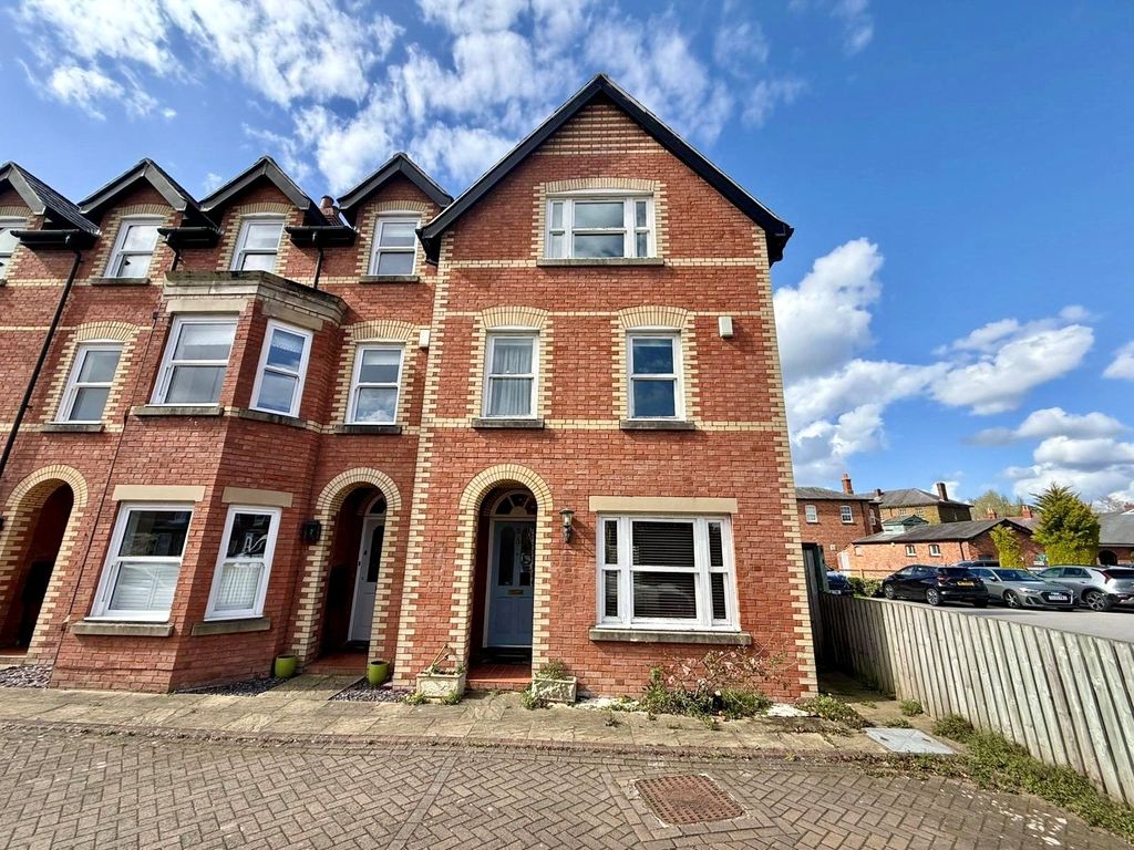 Property photo 1 of 16 Picture No. 05