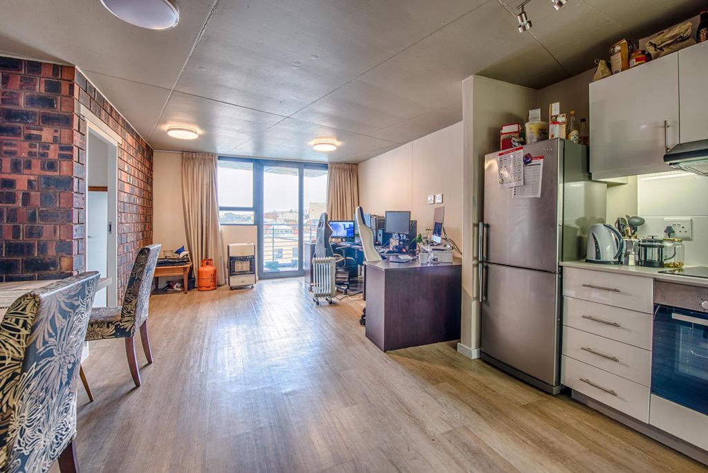 Property photo 2 of 18 Kw1695413