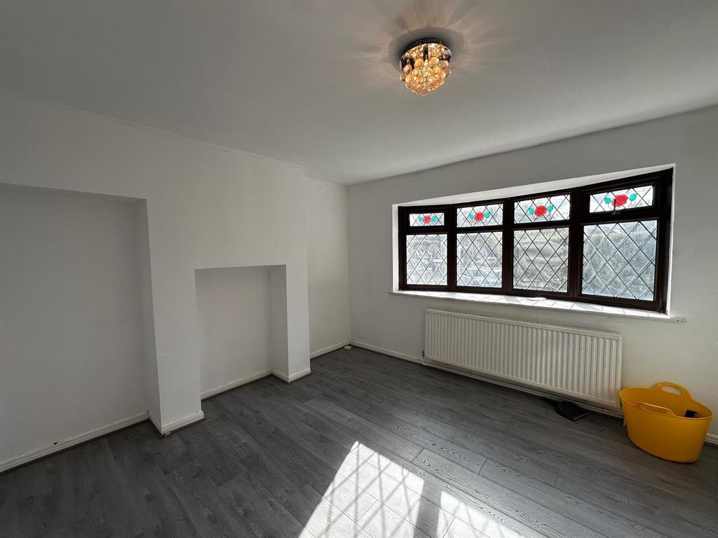 Property photo 3 of 7 Whatsapp Image 2026-09-18 At 14.59.50.Jpeg