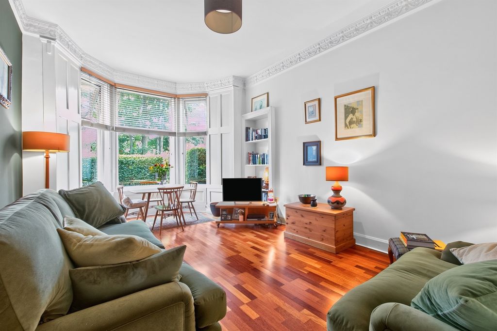 Property photo 3 of 13