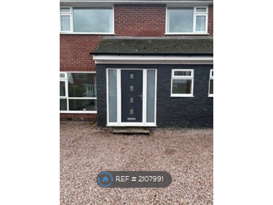 Property photo 1 of 32