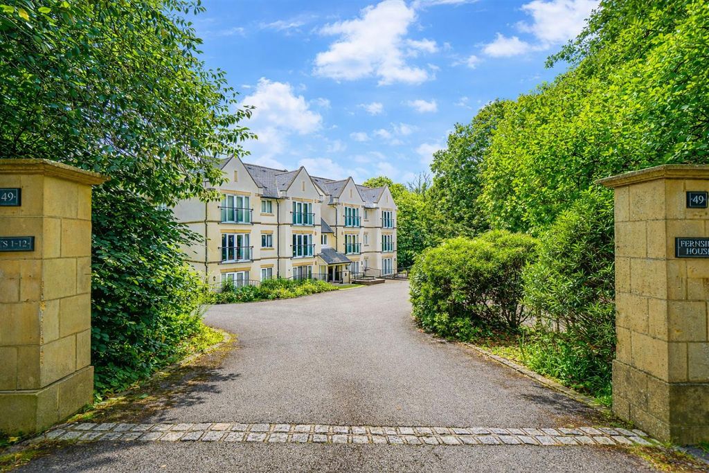 Property photo 1 of 14 d8103756-1Bcc-41Aa-9233-F26516c55217.Png