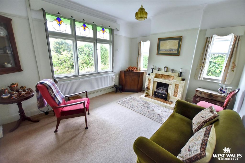 Property photo 2 of 32 26 (6).Jpg