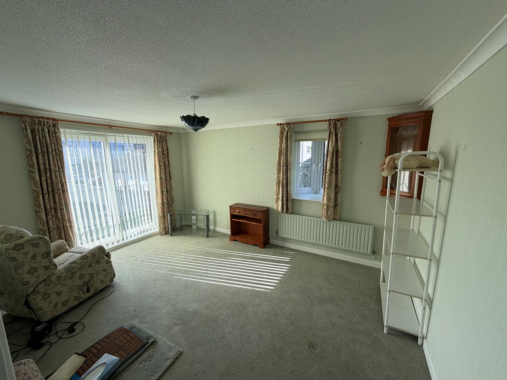 Property photo 2 of 7 14