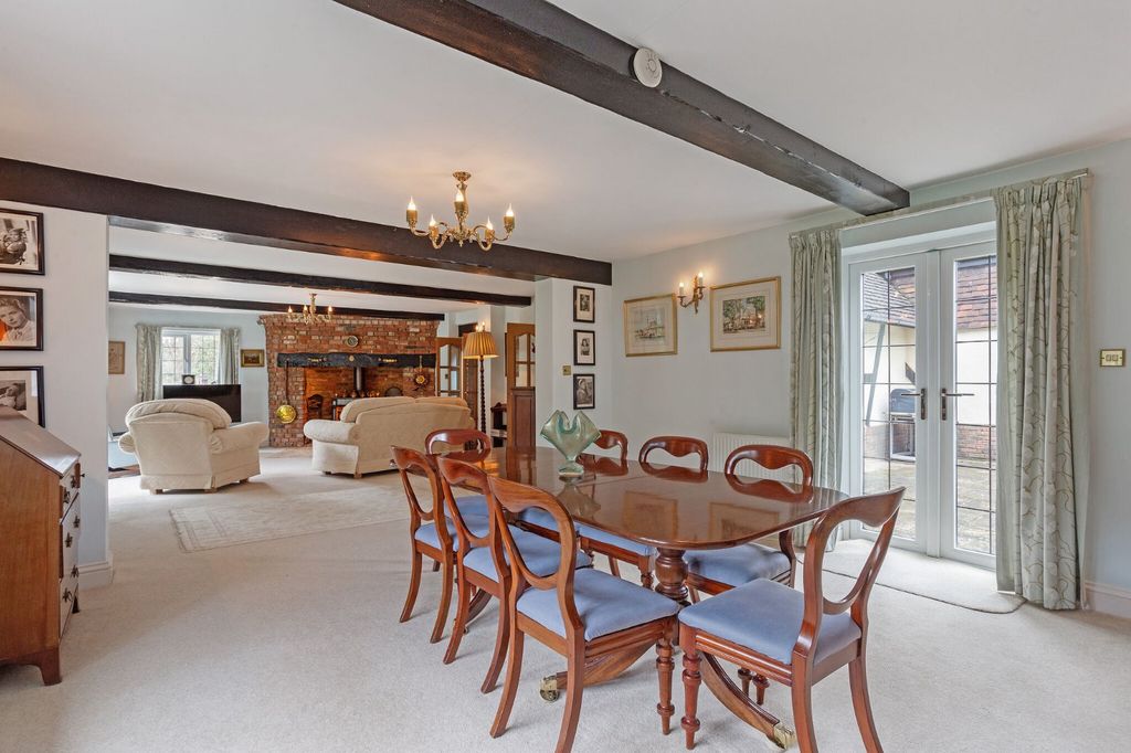 Property photo 3 of 19 Dining Room