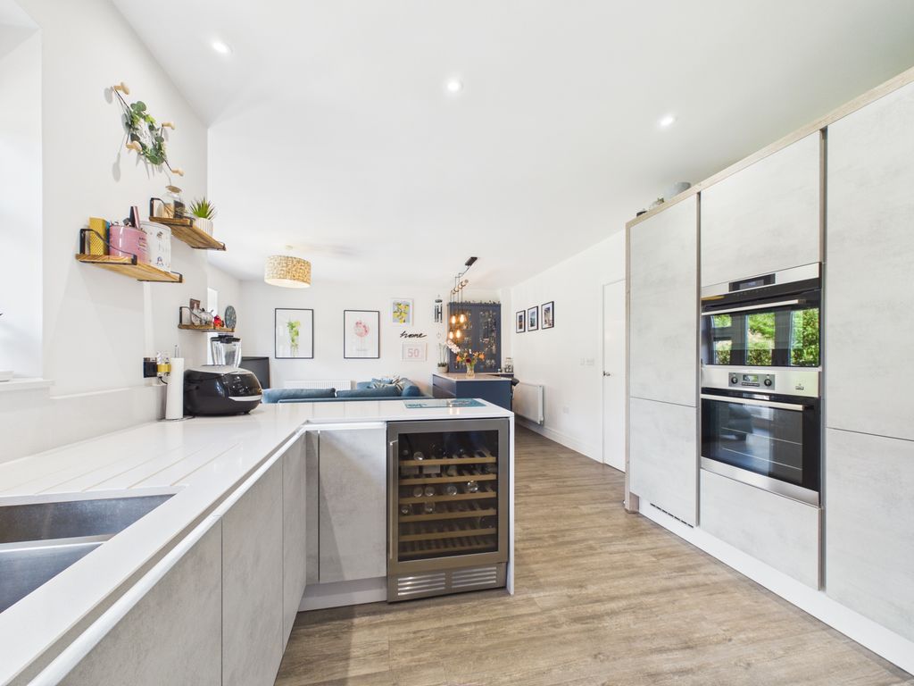 Property photo 2 of 26 58