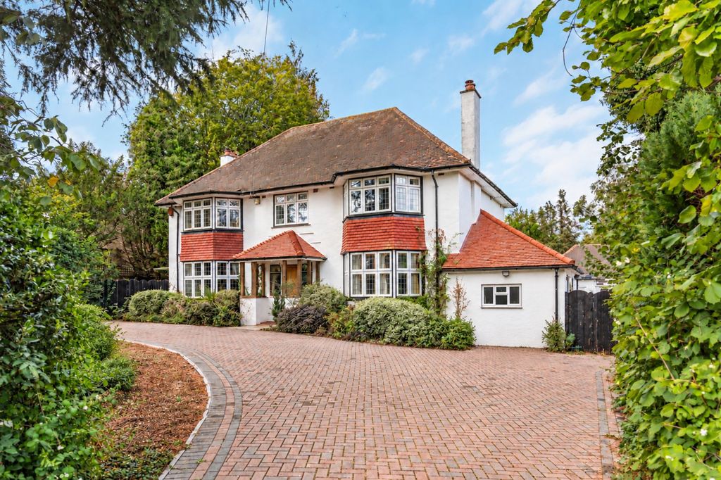Property photo 1 of 34