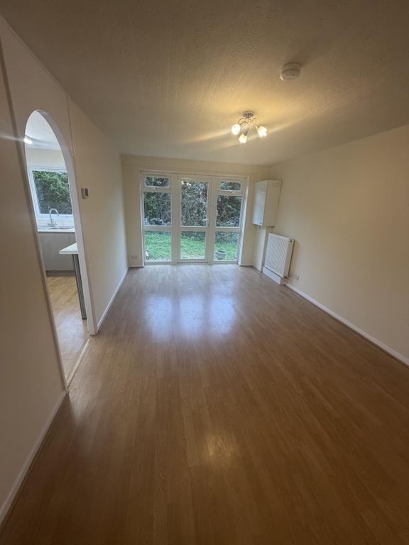 Property photo 3 of 5 Gallery