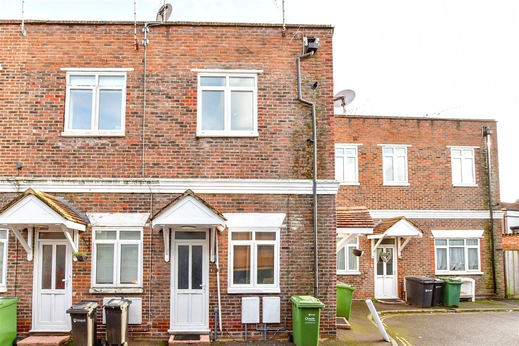 Property photo 1 of 6 Front (Web)