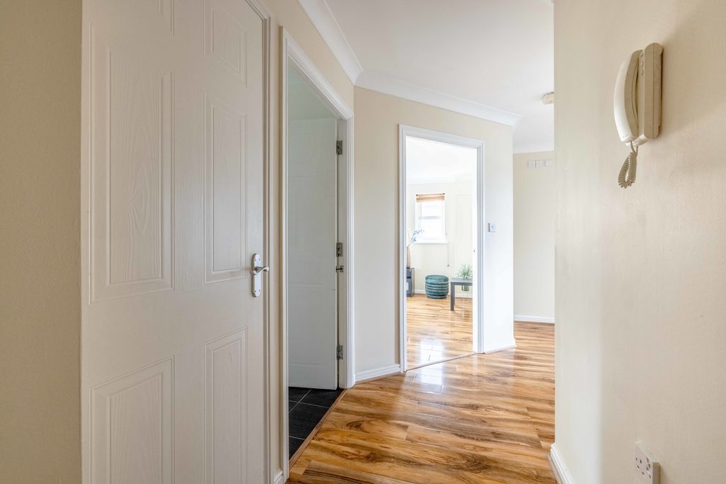 Property photo 1 of 7 Photo 1