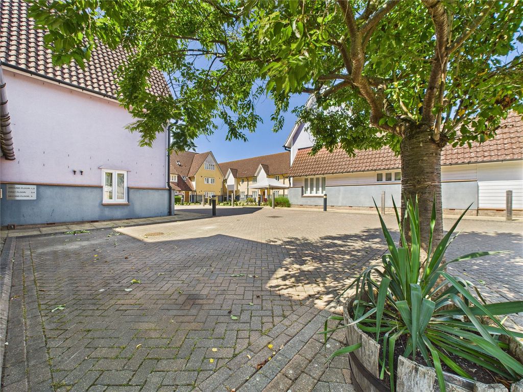 Property photo 2 of 12 Picture 2