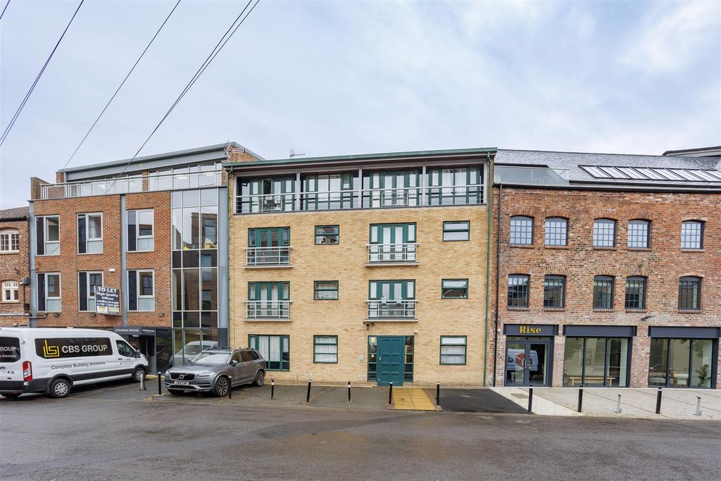 Property photo 1 of 8 Toft_Green_1.Jpg