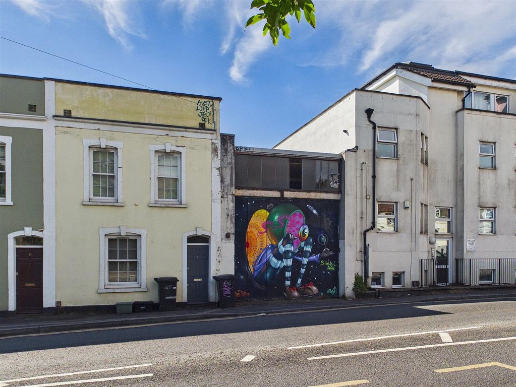 Property photo 2 of 13 2 - Garage Workshop For Auction, St Werburghs, Bri
