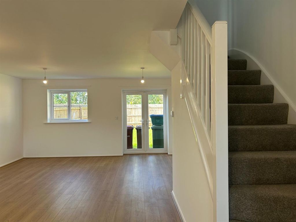 Property photo 2 of 9 Living Room.Jpg