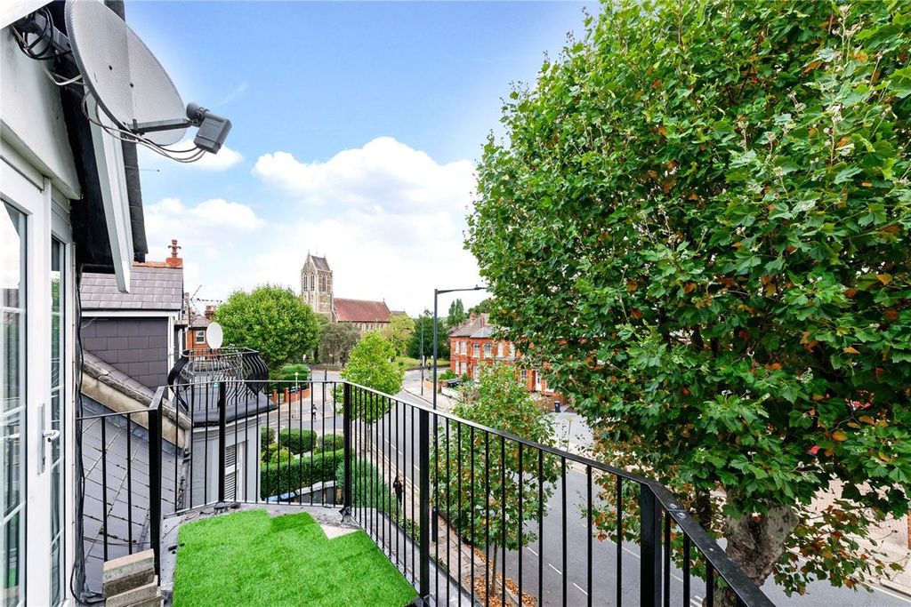 Property photo 3 of 9