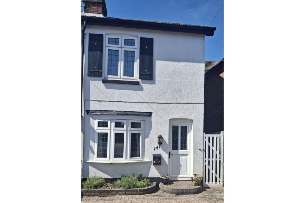 Property photo 1 of 25